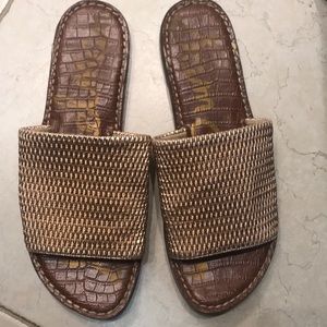 Sam Edelman Gio 2 Slides